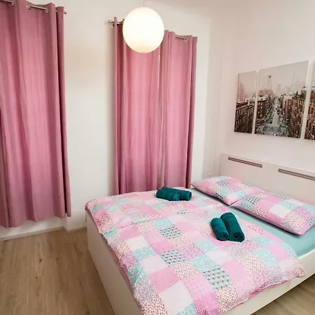 Optim Apartment *
