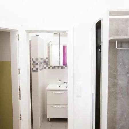 Optim Apartment *