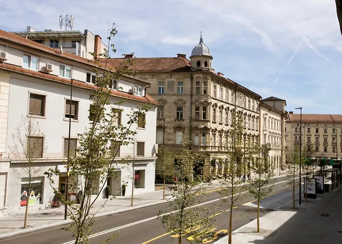 Optim Апартаменти Любляна